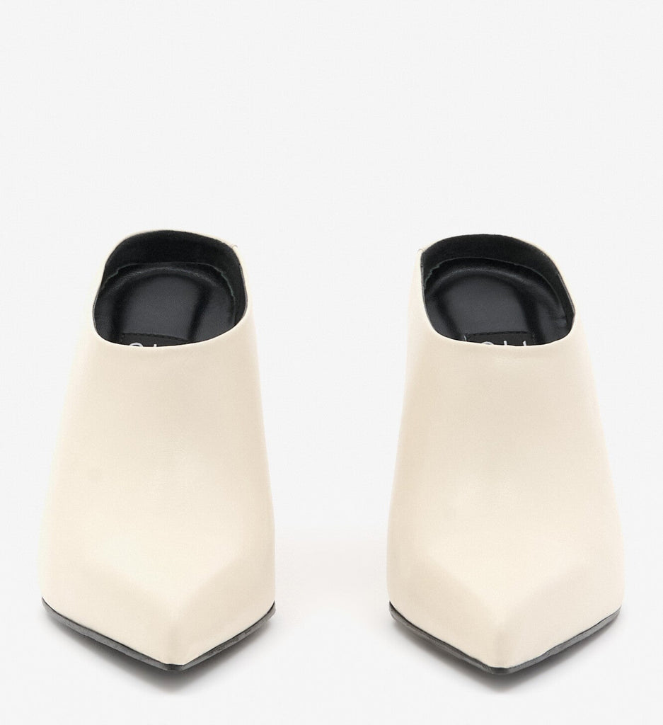Pointed Mules White