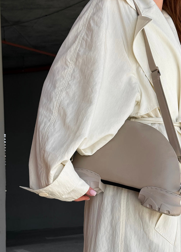 Flying Base Clutch Beige