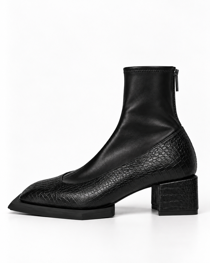 Square Boots Black