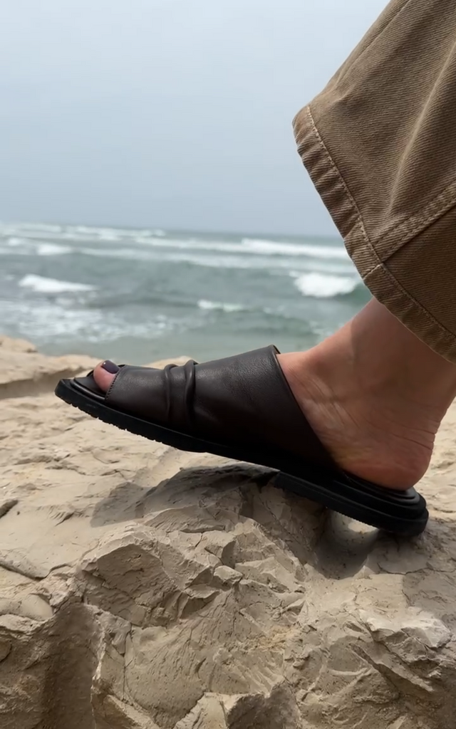 Folded Sabo Brown
