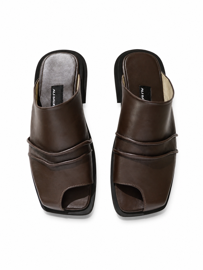 Folded Sabo Brown