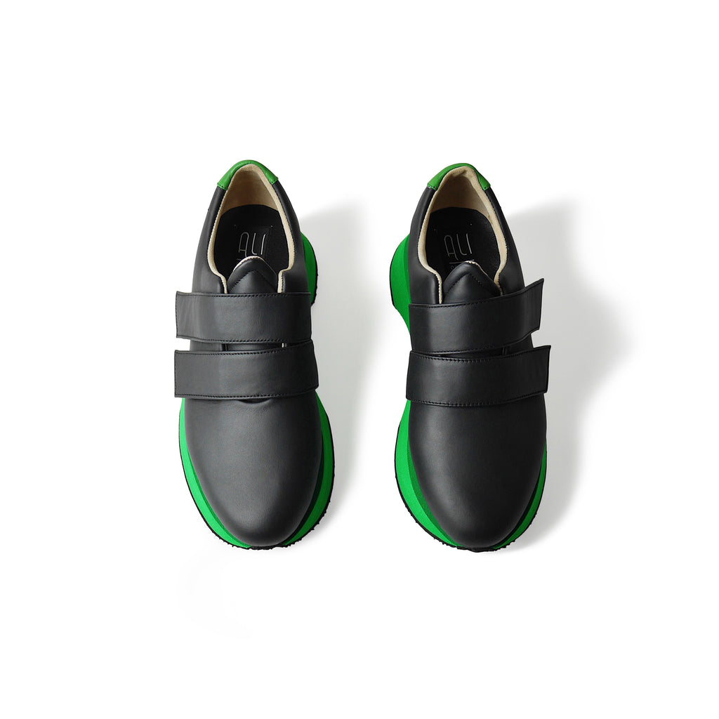EARTH Low Leather Sneakers Black x Green